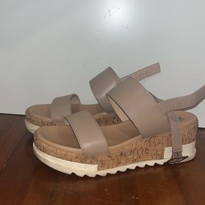 Steve Madden Platform sandals